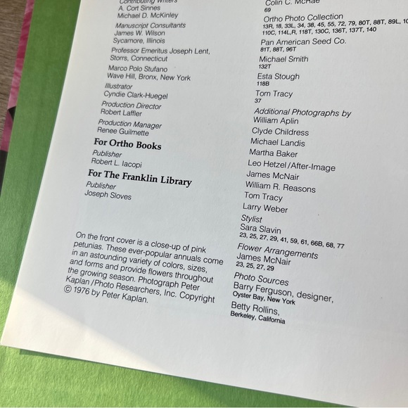 Vintage Hardcover ILLUSTRATED ENCYCLOPEDIA OF GARDENING
ANNUALS Gardening  Book - Picture 9 of 11